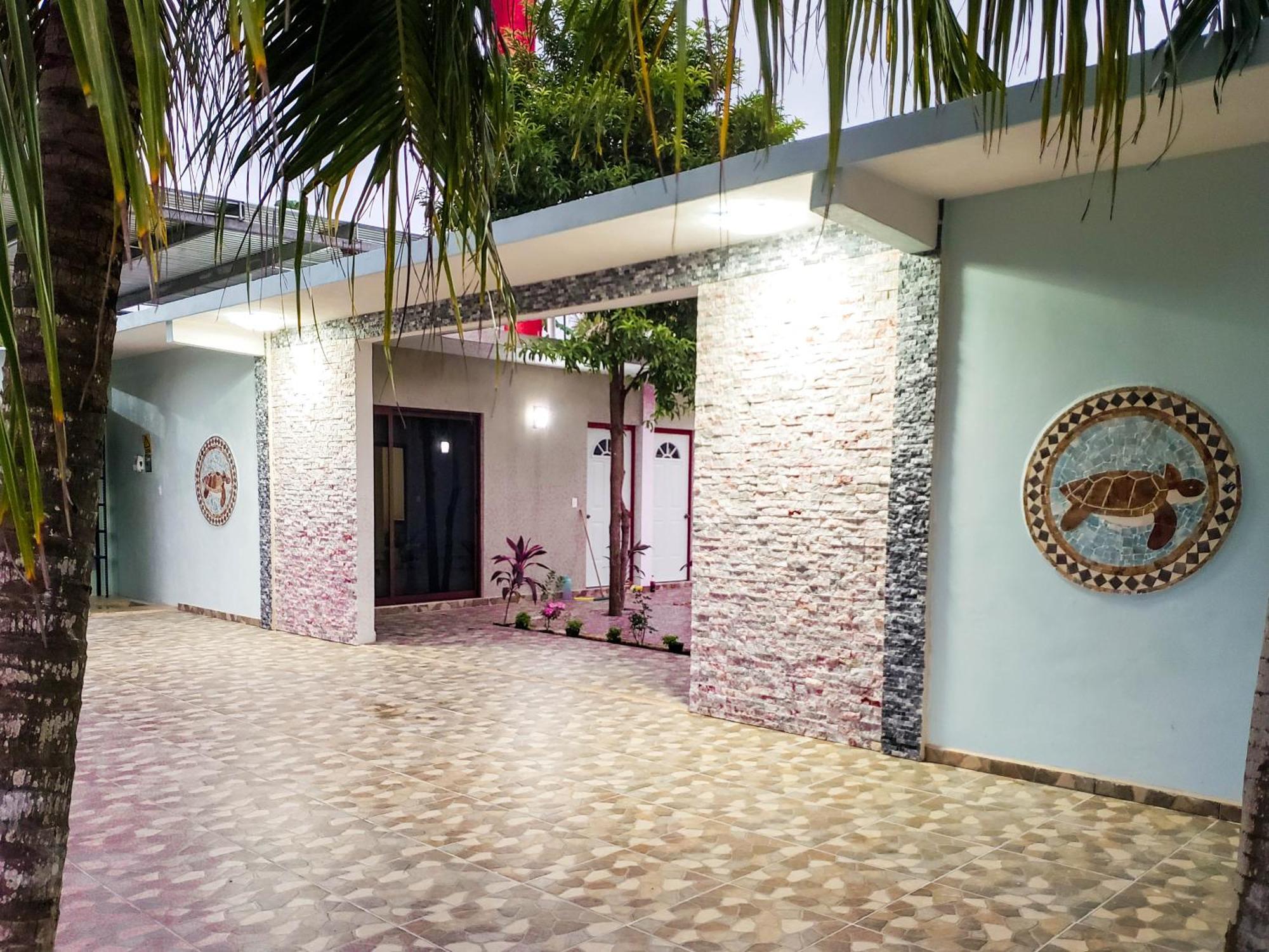 Hotel Blue Turtle 巴卡拉尔 外观 照片